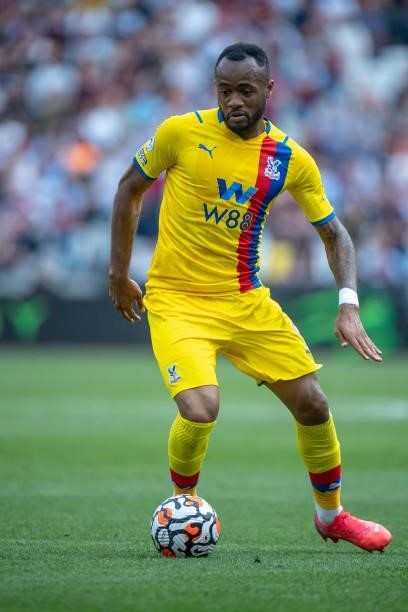 Jordan Ayew of Crystal Palace control ball during the Premier League match between West Ham United and Crystal Palace at London Stadium on August 28,...
