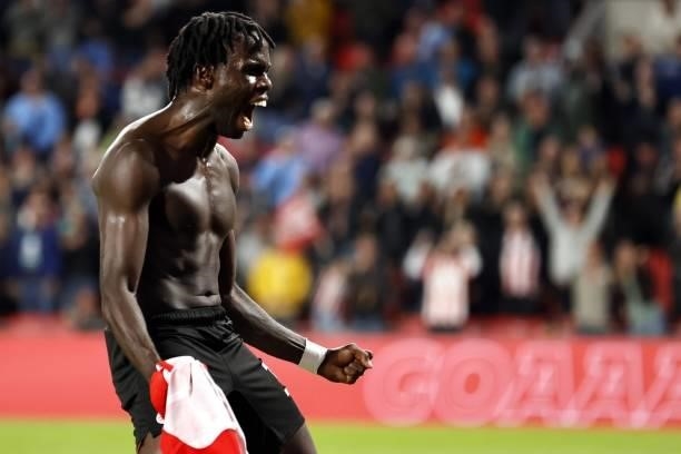 Bruma of PSV Eindhoven celebrate the 5-2 during the Dutch Eredivisie match between PSV Eindhoven and FC Groningen at Phillips Stadium on August 28,...