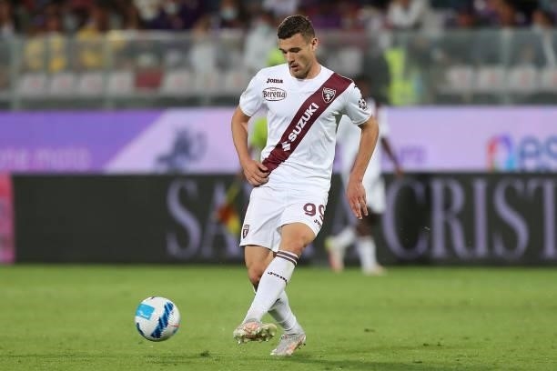 Alessandro Buongiorno of Torino FC in action during the Serie A match between ACF Fiorentina and Torino FC at Stadio Artemio Franchi on August 28,...