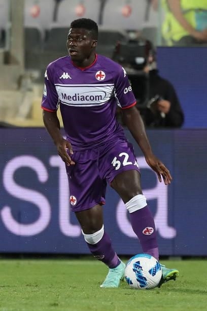 Alfred Duncan of ACF Fiorentina in action during the Serie A match between ACF Fiorentina and Torino FC at Stadio Artemio Franchi on August 28, 2021...
