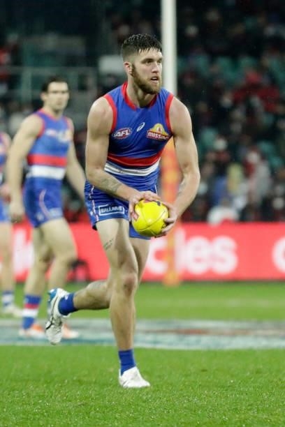 Bailey Williams of the Bulldogs in action during the 2021 AFL First Elimination Final match between the Western Bulldogs and the Essendon Bombers at...