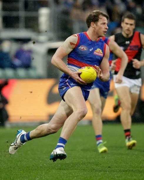 Mitch Hannan of the Bulldogs in action during the 2021 AFL First Elimination Final match between the Western Bulldogs and the Essendon Bombers at...