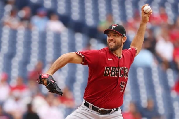 Pitcher Madison Bumgarner of the Arizona Diamondbacks delivers a pitch against the Philadelphia Phillies during the first inning of a game at...
