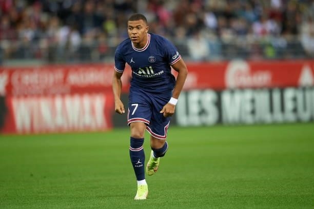 Kylian Mbappe of PSG during the Ligue 1 Uber Eats match between Reims and Paris Saint Germain at Stade Auguste Delaune on August 29, 2021 in Reims,...