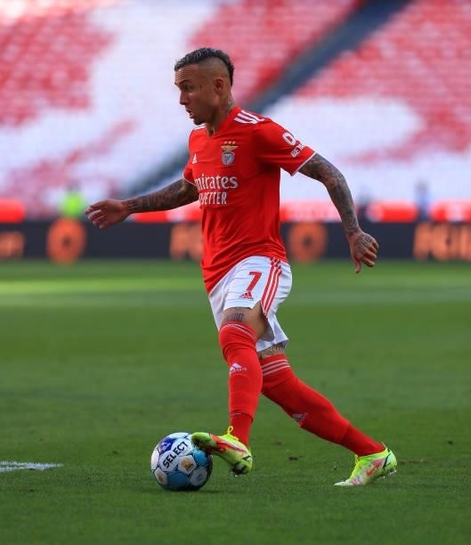 Everton of SL Benfica in action during the Liga Bwin match between SL Benfica and CD tondela at Estadio da Luz on August 29, 2021 in Lisbon, Portugal.