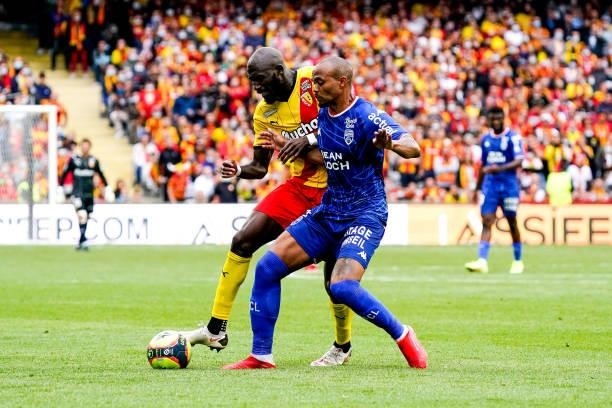 Seko FOFANA of RC Lens and Thomas FONTAINE of FC Lorient during the Ligue 1 Uber Eats match between Lens and Lorient at Stade Bollaert-Delelis on...