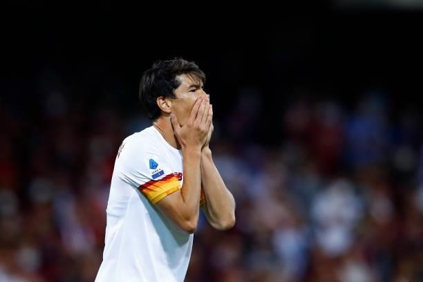 Eldor Shomurodov of AS Roma looks dejected during the Serie A match between US Salernitana and AS Roma at Stadio Arechi on August 29, 2021 in...