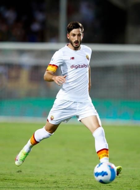 Matias Vina of AS Roma controls the ball during the Serie A match between US Salernitana and AS Roma at Stadio Arechi on August 29, 2021 in Salerno,...