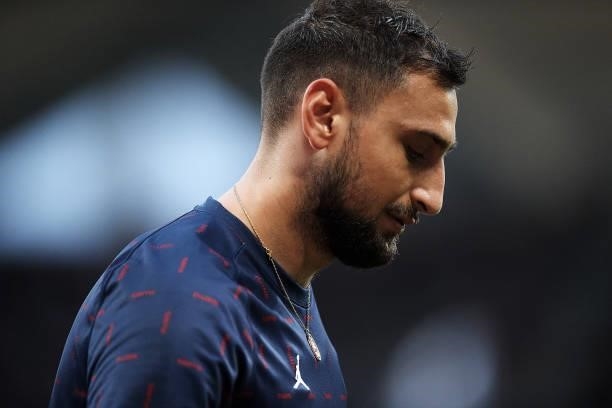 Gianluigi Donnarumma of PSG during the warm-up before the Ligue 1 Uber Eats match between Reims and Paris Saint Germain at Stade Auguste Delaune on...