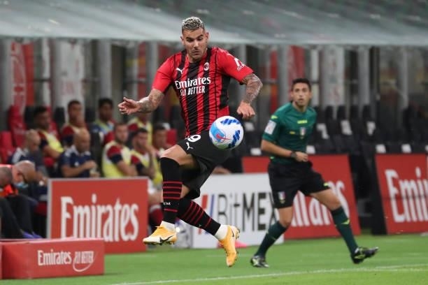 Theo Hernandez of AC Milan in action during the Serie A match between AC Milan and Cagliari Calcio at Stadio Giuseppe Meazza on August 29, 2021 in...