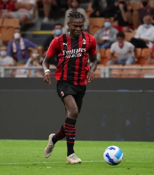 Rafael Leao of AC Milan in action during the Serie A match between AC Milan and Cagliari Calcio at Stadio Giuseppe Meazza on August 29, 2021 in...