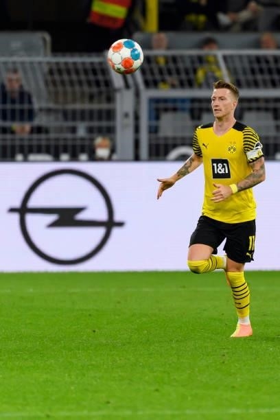 Marco Reus of Borussia Dortmund controls the ball during the Bundesliga match between Borussia Dortmund and TSG Hoffenheim at Signal Iduna Park on...