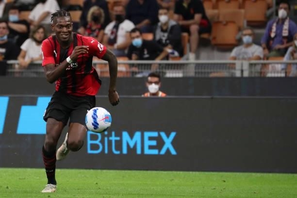 Rafael Leao of AC Milan in action during the Serie A match between AC Milan and Cagliari Calcio at Stadio Giuseppe Meazza on August 29, 2021 in...