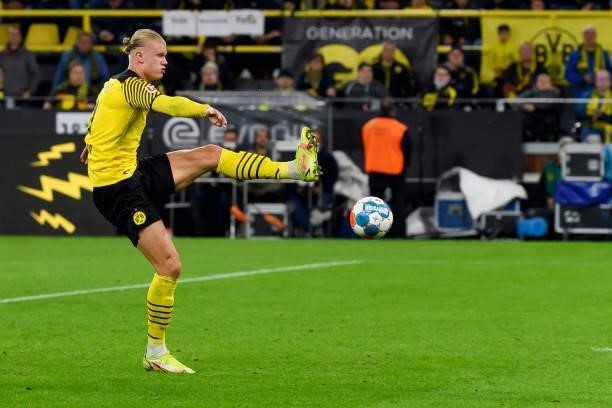 Erling Haaland of Borussia Dortmund controls the ball during the Bundesliga match between Borussia Dortmund and TSG Hoffenheim at Signal Iduna Park...