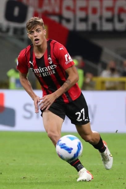 Daniel Maldini of AC Milan in action during the Serie A match between AC Milan and Cagliari Calcio at Stadio Giuseppe Meazza on August 29, 2021 in...
