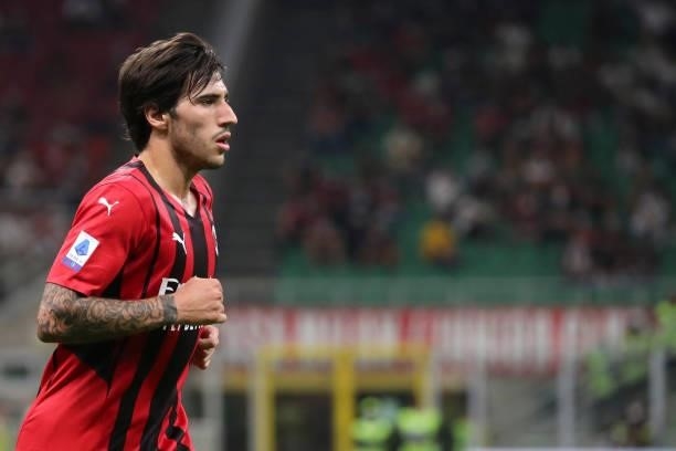 Sandro Tonali of AC Milan looks on during the Serie A match between AC Milan and Cagliari Calcio at Stadio Giuseppe Meazza on August 29, 2021 in...