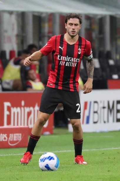 Davide Calabria of AC Milan in action during the Serie A match between AC Milan and Cagliari Calcio at Stadio Giuseppe Meazza on August 29, 2021 in...