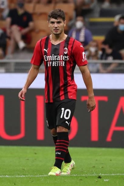 Brahim Díaz of AC Milan looks on during the Serie A match between AC Milan and Cagliari Calcio at Stadio Giuseppe Meazza on August 29, 2021 in Milan,...