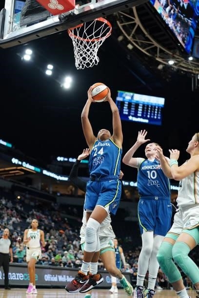 Napheesa Collier of the Minnesota Lynx drives to the basket during the game against the New York Liberty on August 31, 2021 at Target Center in...