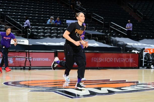 Diana Taurasi of the Phoenix Mercury warms up before the game against the Chicago Sky on August 31, 2021 at the Footprint Center in Phoenix, Arizona....