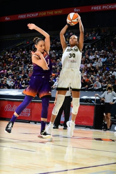 Azura Stevens of the Chicago Sky shoots the ball against the Phoenix Mercury on August 31, 2021 at the Footprint Center in Phoenix, Arizona. NOTE TO...