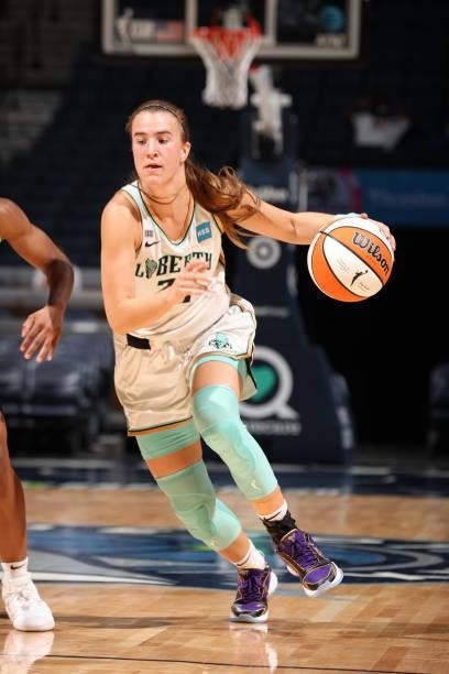 Sabrina Ionescu of the New York Liberty drives to the basket during the game against the Minnesota Lynx on August 31, 2021 at Target Center in...