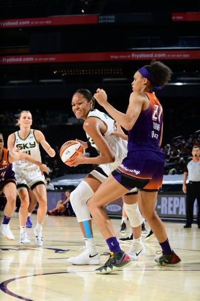 Brianna Turner of the Phoenix Mercury plays defense on Azura Stevens of the Chicago Sky on August 31, 2021 at the Footprint Center in Phoenix,...