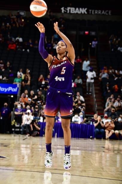 Shey Peddy of the Phoenix Mercury shoots a 3-pointer against the Chicago Sky on August 31, 2021 at Footprint Center in Phoenix, Arizona. NOTE TO...