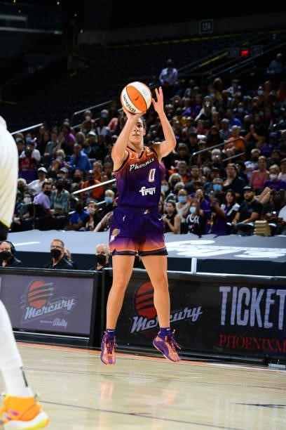 Kia Nurse of the Phoenix Mercury shoots the ball against the Chicago Sky on August 31, 2021 at the Footprint Center in Phoenix, Arizona. NOTE TO...