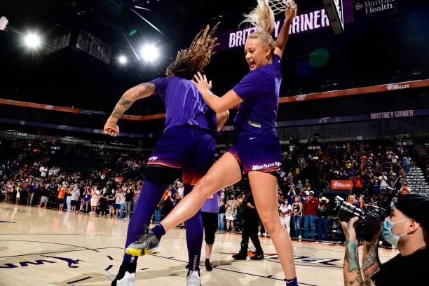Sophie Cunningham of the Phoenix Mercury gets pumped up before the game against the Chicago Sky on August 31, 2021 at Footprint Center in Phoenix,...
