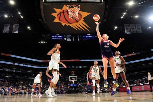 Sophie Cunningham of the Phoenix Mercury shoots the ball against the Chicago Sky on August 31, 2021 at Footprint Center in Phoenix, Arizona. NOTE TO...