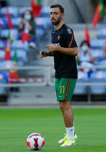 Bruno Fernandes of Manchester United and Portugal in action during warm up before the start of the World Cup 2022 Qualifier match between Portugal...