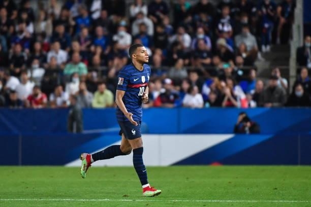 Kylian MBAPPE of France is replaced during the FIFA World Cup 2022 Qatar qualifying match between France and Bosnia Herzegovina on September 1, 2021...