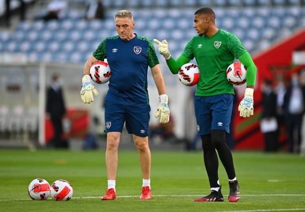 Faro , Portugal - 1 September 2021; Republic of Ireland goalkeeping coach Dean Kiely and Gavin Bazunu before the FIFA World Cup 2022 qualifying group...