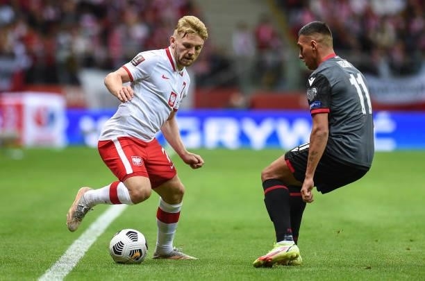 Kamil Jozwiak of Poland in action during the 2022 FIFA World Cup Qualifier match between Poland and Albania at National Stadium on September 2, 2021...