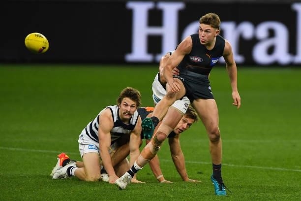 Tanner Bruhn of the Giants kicks the ball during the 2021 AFL Second Semi Final match between the Geelong Cats and the GWS Giants at Optus Stadium on...