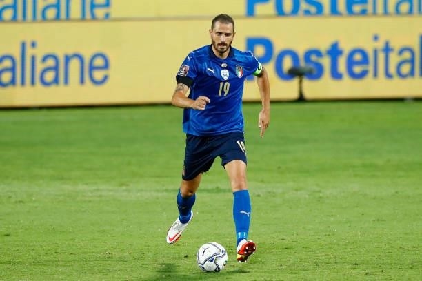 Leonardo Bonucci of Italy controls the ball during the 2022 FIFA World Cup Qualifier Group C match between Italy and Bulgaria at Artemio Franchi on...