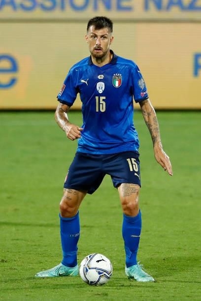 Francesco Acerbi of Italy controls the ball during the 2022 FIFA World Cup Qualifier Group C match between Italy and Bulgaria at Artemio Franchi on...
