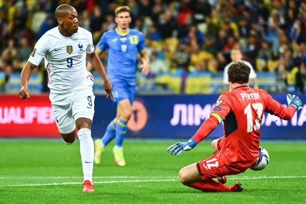 Anthony MARTIAL of France misses a chance against Andriy PYATOV of Ukraine during the FIFA World Cup 2022 Qatar qualifying match between Ukraine and...
