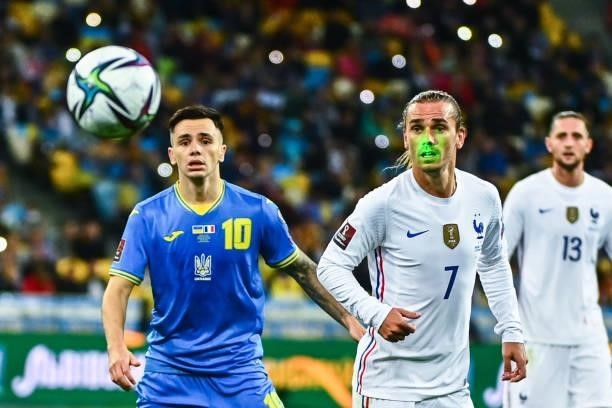 Mykola SHAPARENKO of Ukraine and Antoine GRIEZMANN of France during the FIFA World Cup 2022 Qatar qualifying match between Ukraine and France at...