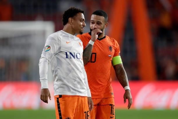 Donyell Malen of Holland, Memphis Depay of Holland during the World Cup Qualifier match between Holland v Montenegro at the Philips Stadium on...