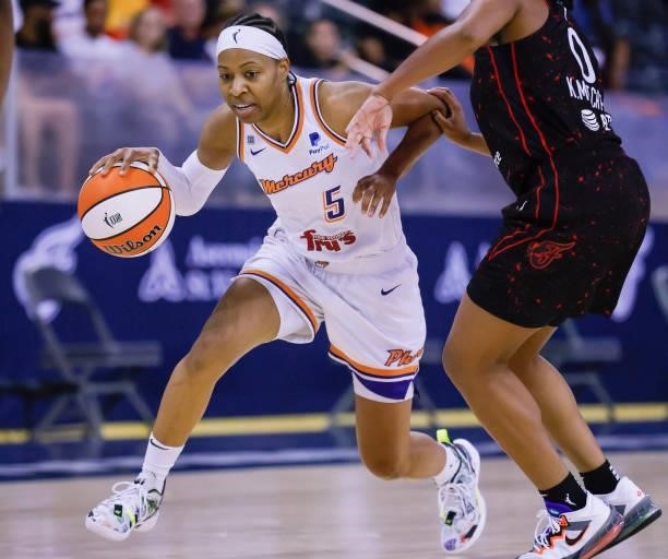 Shey Peddy of the Phoenix Mercury drives to the basket during the game against the Indiana Fever at Indiana Farmers Coliseum on September 4, 2021 in...