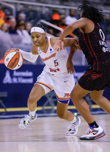 Shey Peddy of the Phoenix Mercury drives to the basket during the game against the Indiana Fever at Indiana Farmers Coliseum on September 4, 2021 in...