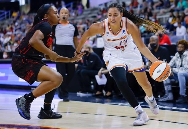 Bria Hartley of the Phoenix Mercury drives to the basket during the game against the Indiana Fever at Indiana Farmers Coliseum on September 4, 2021...