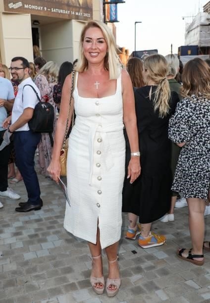 Claire Sweeney attends a Gala Performance of "Waitress