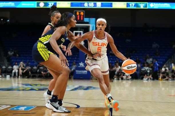 Jasmine Thomas of the Connecticut Sun drives to the basket during the game against the Dallas Wings on September 7, 2021 at College Park Center in...
