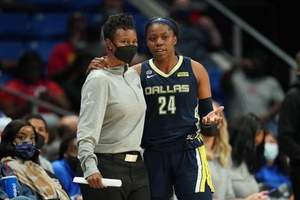 Arike Ogunbowale of the Dallas Wings talks to Head Coach Vickie Johnson during the game against the Connecticut Sun on September 7, 2021 at College...