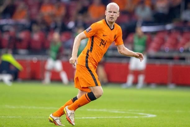Davy Klaassen of Netherlands looks on during the 2022 FIFA World Cup Qualifier match between Netherlands and Turkey at Johan Cruijff Arena on...