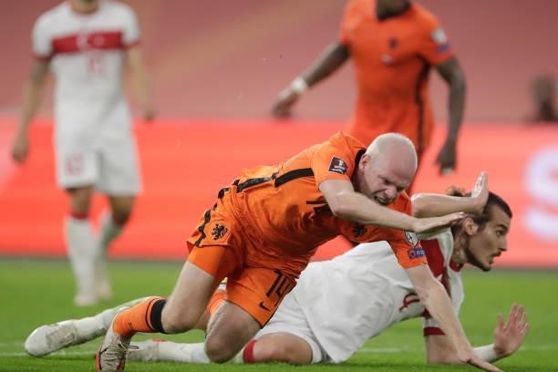 Caglar Soyuncu of Turkey, Davy Klaassen of Holland during the World Cup Qualifier match between Holland v Turkey at the Johan Cruijff Arena on...