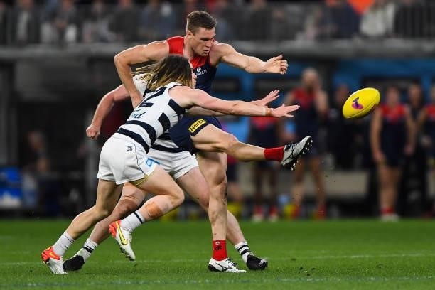 Tom McDonald of the Demons kicks the ball during the 2021 AFL First Preliminary Final match between the Melbourne Demons and the Geelong Cats at...